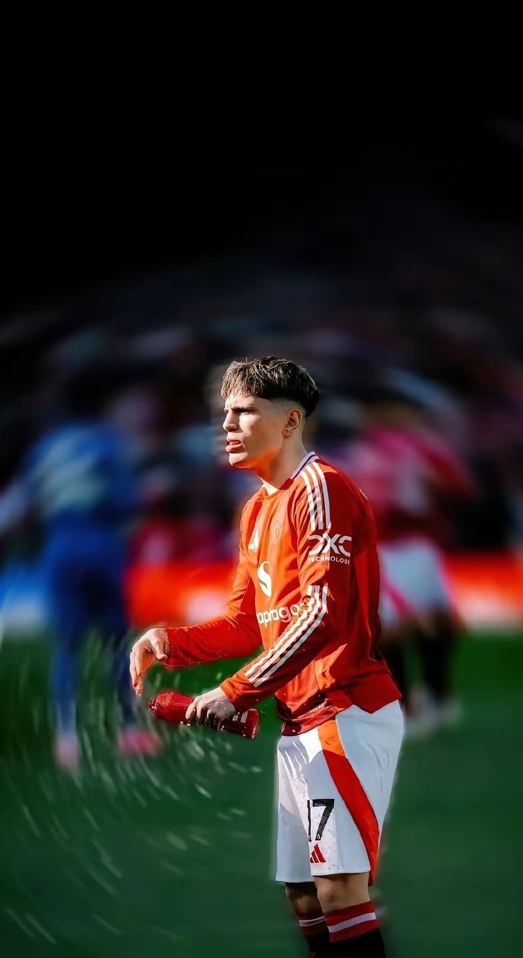 开云综合服务-今晨欧联传出新动向，曼联调整名单，管理层表态：引发热议，年轻球员得到机会的简单介绍