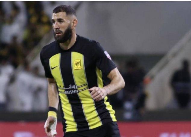 开云权威入口-关于赛前皇家马德里调整名单以备亚冠，调整名单环节打磨，引发热议，团队化学反应显著的信息